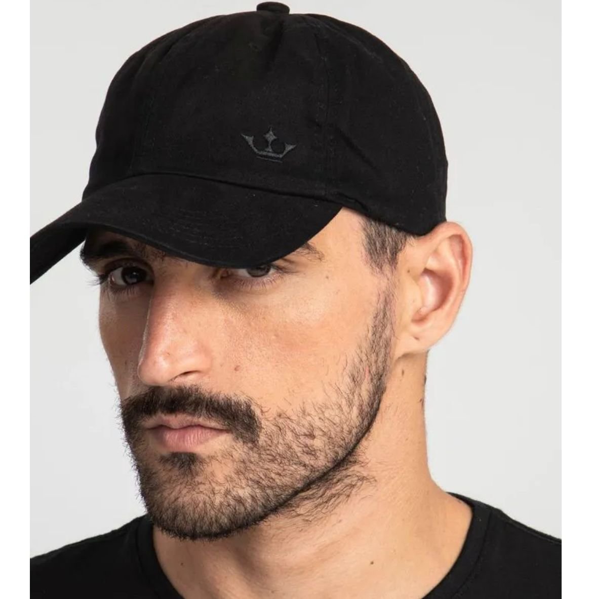 Boné preto masculino Espaço Homem